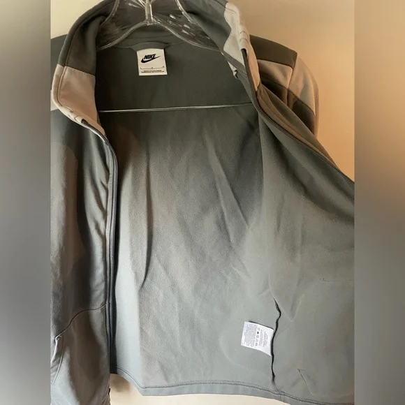 Nike Grey Youth Zip Up Jacket Large - Picture 5 of 5